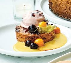 Panettone Bread Pudding With Creme Anglaise Sysco Foodie Recipe Bread Pudding Panettone Bread Pudding Pudding
