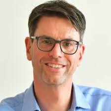 Robert Greb's Instagram, Twitter & Facebook