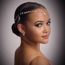 Lucy Mae's Instagram, Twitter & Facebook