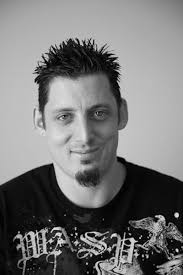 W.A.S.P. Sting in the Tale: Amazon.co.uk: Upton, Darren P.: 9780956936301:  Books