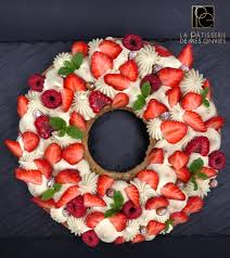 Fantastik Fraises Pistaches La Patisserie De Mes Envies Gateau Fraise Gateaux Aux Numeros Gateau Noel