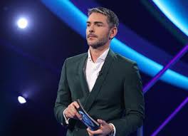 Estúdios da venda do pinheiro, mafra, portugal. Claudio Ramos Conquista O Publico Na Segunda Gala Do Big Brother Zoom