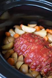 Easy Slow Cooker Meatloaf Recipe Nothing Beats An Easy Home Cooked Meal And This Slow Cooker Meatloaf Easy Slow Cooker Meatloaf Slow Cooker Recipes Meatloaf