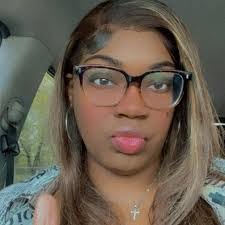 Kia Mitchell's Instagram, Twitter & Facebook