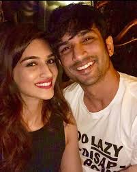 Sushant singh rajput's sister challenged the bombay high court order which refused to quash an fir lodged against her on the complaint of actress rhea sushant singh rajput was posthumously honoured with the critic's best actor award at the dadasaheb phalke international film festival 2021. Sushant Singh Rajput Personal Photos Sushant Singh Rajput Instagram Photos And Wallpapers Sushant Singh Rajput Private Pictures