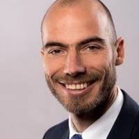 Heute hatten wir in der filiale freiberg besuch von unserem neuen marktbereichsleiter herrn paul 👨🏻‍💼 (rechts im bild) der marktbereichsleiter steht rangmäßig über unseren filialleitern und ist zuständig für den marktbereich wie hier. Jochen Enke Senior Unternehmenskundenberater Bw Bank Linkedin