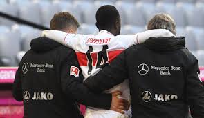 9,498 likes · 52 talking about this. Verdacht Auf Schwere Knieverletzung Vfb Mit Sorge Um Wamangituka