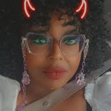 Talisa Harris's Instagram, Twitter & Facebook