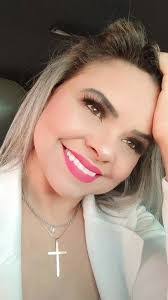 Lucy Souza's Instagram, Twitter & Facebook