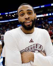 🗣️ DWA , #HailState🐶