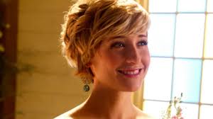 Après Smallville, Allison Mack intègre la série de TF1 Following