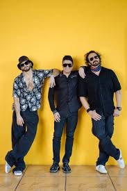 From progarchives.com, the ultimate progressive rock music website. Taran Adarsh On Twitter Rohit Shetty Bhushan Kumar Collaborate Cirkus Marks The First Collaboration Of Rohitshetty And Bhushankumar Stars Ranveersingh In His First Double Role Will Be Shot In Mumbai Ooty And Goa Tseries