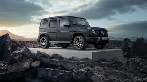 Er ist eine nummer größer und füllt die radhäuser vorne und hinten. Mercedes Amg G 63