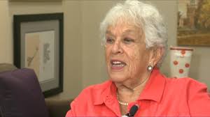 KGW archives: Gert Boyle donates $100 million to Knight Cancer Institute  (2015)