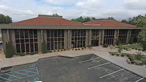 Ophthalmologist Louisville Hurstbourne Office Bennett Bloom