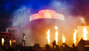 May 15, 2020 · hip hop's biggest festival is returning 2021, and if you're a rap fan living in the miami, nyc, or l.a. Rolling Loud Announces Spring Dates For 2021 Festival Return