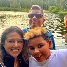 Whoops, that wasn't supposed to happen! 🧵 Did you know? Mood Fabrics is a  family owned business, started in 1991 and has since become a mecca for  designers and creators worldwide! Known