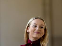 Dos de los actores de moda en nuestro país, la española ester expósito, conocida por élite', y el actor italiano michele morrone, protagonista de la. Romance Ester Exposito And Michele Morrone Are Photographed Together Right Now News