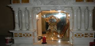 One of the fourteen holy helpers, he is the principal patron of ravello (sa), vallo della lucania (sa), serrata (rc), papanice (kr), and montauro (cz), among others. Anche Quest Anno Si E Liquefatto Il Sangue Di San Pantaleone Mediterraneinews