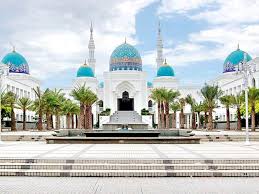 Maybe you would like to learn more about one of these? 10 Masjid Termegah Di Malaysia Arsitekturnya Bikin Tercengang