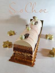 Le Temps Passe Trop Vite Le Mois De Decembre Est Un Mois Complique Et Vraiment Charge Pour Moi Impossible Buche De Noel Recette Dessert Noel Dessert Noel