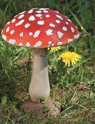German budget label active roughly from 1988 to 1995. Fliegenpilz Deko Pilz Gartendeko Pilze Garten Rot Getupft 21 Cm H 1812 2501000b Amazon De Garten