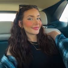 Cassandra Barrett's Instagram, Twitter & Facebook