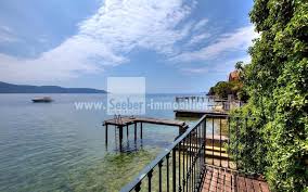 Seen, teiche, angelteiche, fischgewässer, fischzuchtbetriebe, villen mit see, ferienhäuser mit angelteich das haus hat 4 zimmer, 2 küchen bad, und balkon verteilt auf ca 100 quadratmeter. Gargnano Wohnen In Erster Reihe Am Gardasee Einmaliges Frei Stehendes Haus Mit Garten Und Eigenem Bootssteg Direkt Am See Zu Verkaufen Seeber Immobilien