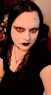 FIF Going to the theater soon with my gf and her mom 🖤