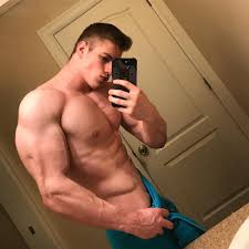 OMG, hes naked: Bodybuilder, model and Instagram star Patrick Leblanc -  OMG.BLOG