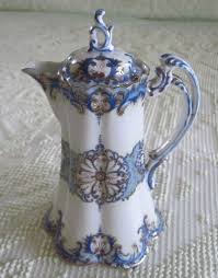 Vintage Ornate Blue And Gold Trimmed Chocolate Pot Circa 1900 1940 Porcelaine Idee Peinture Et Belles Choses