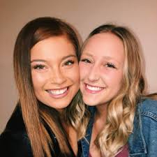 Sara Favia (@sarafavia14)