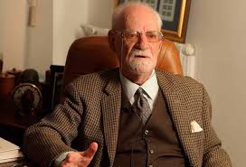 O doğdu bükreş, eski soyundan gelen boyar aile. Academicianul Constantin BÄlÄceanu Stolnici Isi LanseazÄ Volumul Amintiri ViaÅ£a La Å£arÄ Stolniciul Interbelic La Biblioteca JudeÅ£eanÄ Arges Universul Argesean