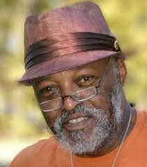 Does anyone know if Mr Robert Griffin is still living