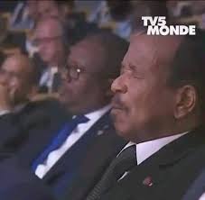 Ici alpha :Balla2 dans le noir a vous😠😡 Eneo tu ne te fatigue pas aussi  😡😠