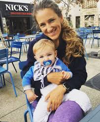 Former world number one victoria azarenka will return azarenka, who gave birth to a son, leo, in december, has brought in. Victoria Azarenka On Twitter Good Morning With My King