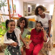 Jovem pan > entretenimento > famosos > glória maria relembra aquela viagem à jamaica: Gloria Maria Adia Retorno A Globo E Afirma Nao Sou Uma Maquina