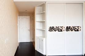 Schrank Mit Schiebeturen Richtig Aufbauen