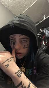 We've seen several pictures of her sporting various neck tattoos, but. Pin By Molly On Billie Billie Eilish Billie Lil