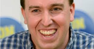 Peter Baginski's Instagram, Twitter & Facebook