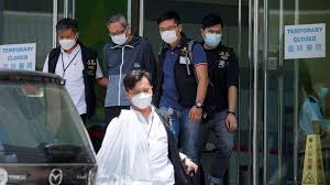 Apple daily was founded by jimmy lai chee ying on june 20, 1995. Hong Kong Police Raid Pro Democracy Paper Apple Daily And Arrest 5 Magnifying Concerns Over Erosion Of Press Freedom Abc News