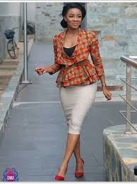 Ankara varieties that will bring out the charm in you. Best Ankara Designs Hot Ankara Short Gowns Pictures Of Mercy Aigbe In Ankara Styles Ankara And Lace Combinat Ankara Stil Afrikanisch Mode Afrikanischer Stil