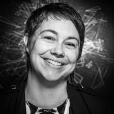 Elizabeth Hopwood's Instagram, Twitter & Facebook