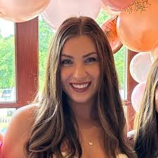 UC My Home Far Away from Home Three years ago I decided to take a leap  faith and pursue my bachelors degree in psychology at the University of  Cincinnati Coming from a