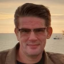 Vincent Blom (@VincentBlom9)