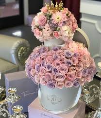 Pin By Cristina Ostaficiuc On Dekor Beautiful Rose Flowers Small Pink Flowers Flower Decorations