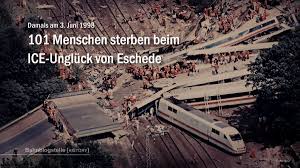 Zugunglück in eschede sie sah aus, als ob sie schlafen würde. Bahnblogstelle Eisenbahn Verkehrs Nachrichten Twitter à²¨à²² à²² Damals Am 3 Juni Heute Vor 22 Jahren Mehr Infos Https T Co Jgeo9az45g Eschede Ice Unfall Bahnunfall Zugungluck Bahn Https T Co L2unbfe9db
