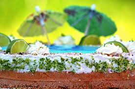 Später verwilderten die orangenbäume und es entwickelte sich eine eigene unterart der bitterorange. Sommertorte Eierlikor Limetten Beach Torte Kuchenrezepte Mit Eierlikor Verpoorten
