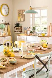 Les Styles Deco De L Ete Selon Maisons Du Monde Decoration Cuisine Cuisine Bois Maison Du Monde