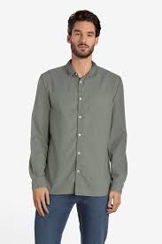 Chemise vert kaki à manches longues avec trois boutons sur le devant et une poche cachée sur le côté droit. Tibet Chemise Manches Longues 55ti1cs714 Vert Kaki Homme Des Marques Et Vous